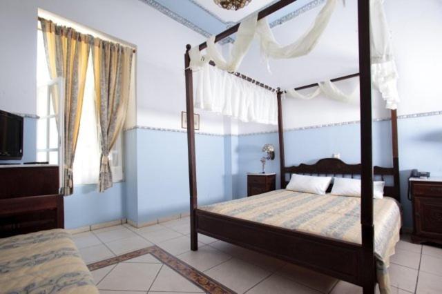 Monte Kristo Hotel Ermoupoli Zimmer foto