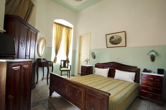 Monte Kristo Hotel Ermoupoli Zimmer foto